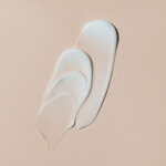 Botanický kondicionér s chmeľom, žihľavou a jojobovým olejom